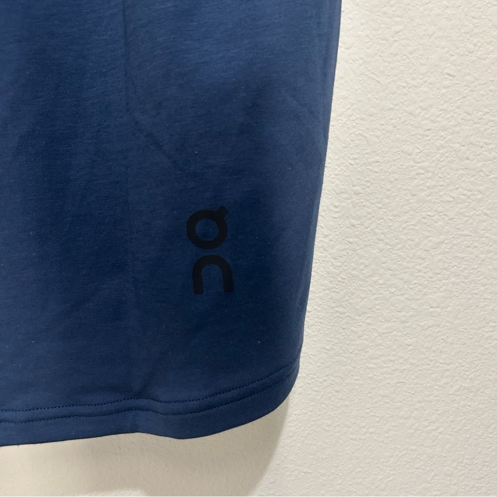 ON Running Focus T-Shirt Men’s Small – Denim Blue – Lightweight Activewear – NWT - Picture 5 of 6
